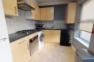 Hill Park Crescent, Greenbank, Plymouth - Image 2